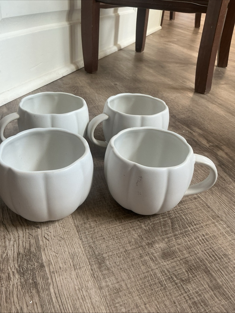 Pottery Barn Pumpkin Stoneware Mugs, Set/4, White, Thanksgiving, Autumn